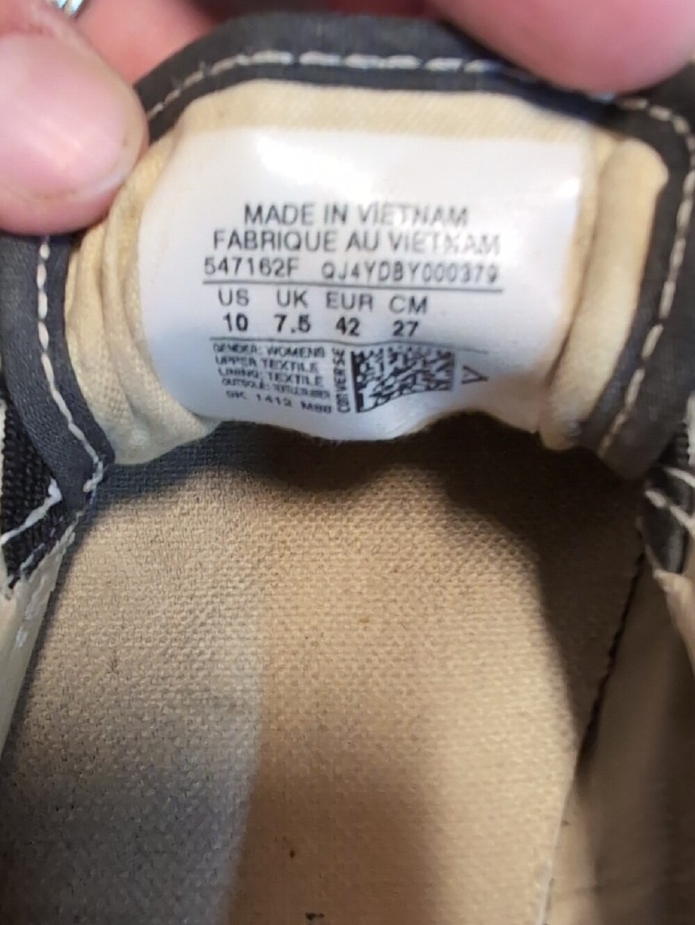 Converse Womens Low-Top Sneakers in Navy and White - Picture 2 of 5